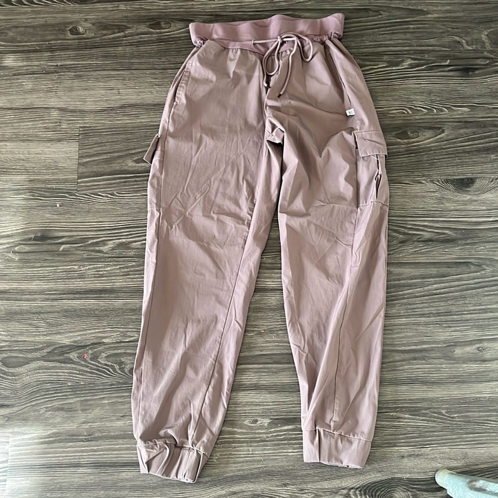 Ladies workout pants by Kay Unger